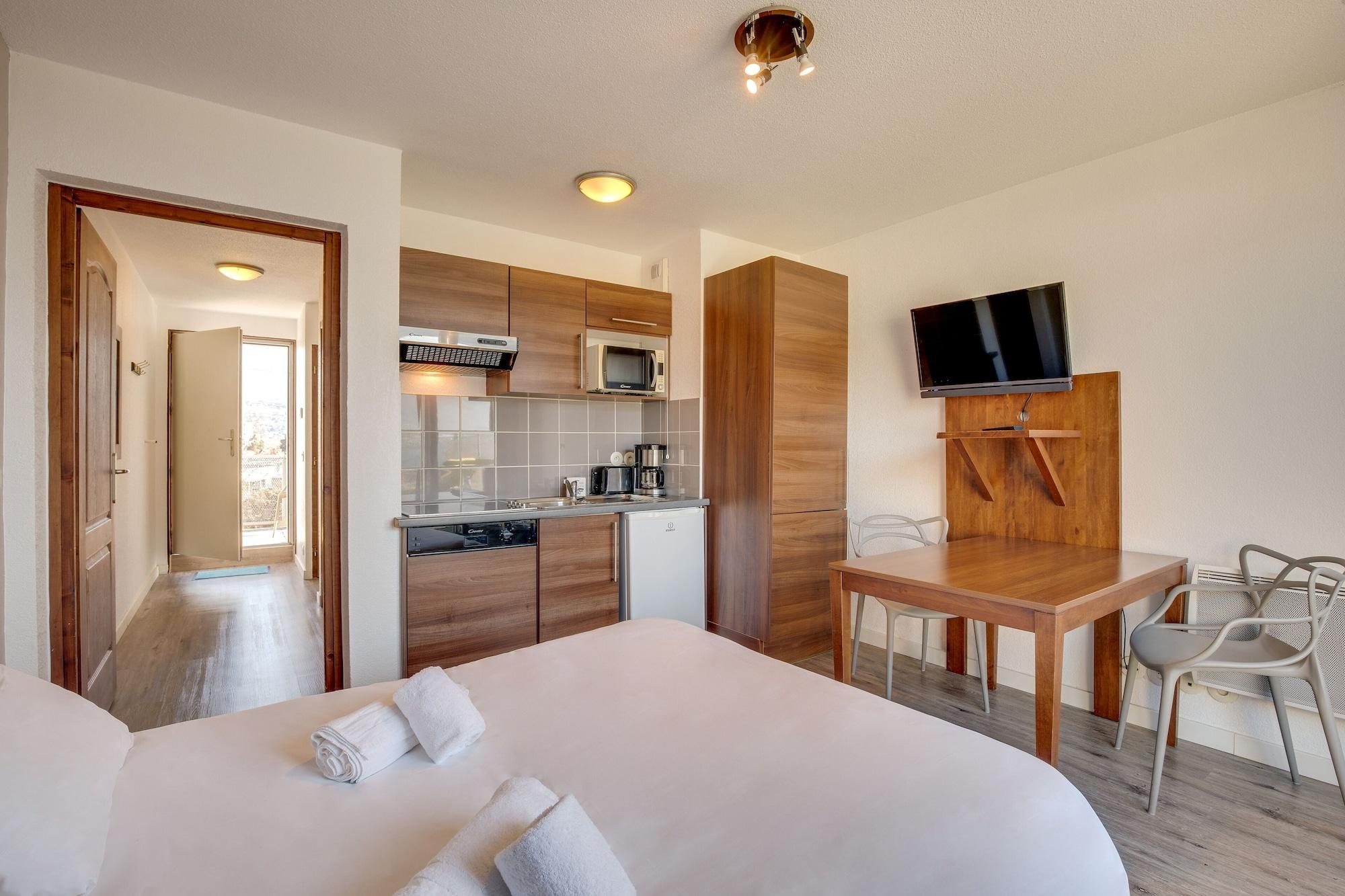 Aparthotel Azurea 3*